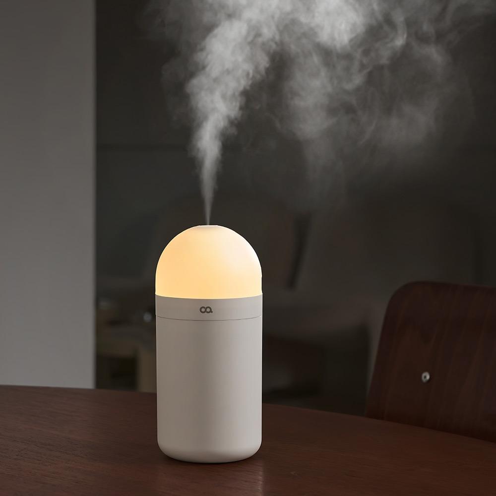 NeuX Capsule Mini Portable Ultrasonic Humidifier Desktop Mood Light